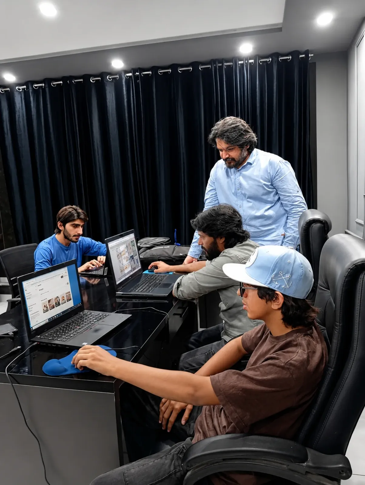 One-on-one design mentoring at Creative Fox Studio Lahore